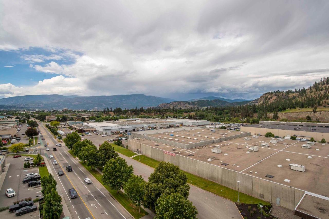 Sandman Hotel & Suites Kelowna Exterior foto